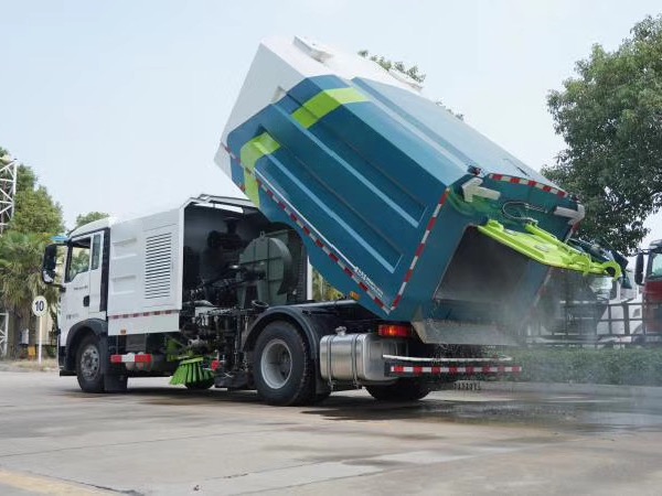 中國(guó)重汽湖北華威制造｜華威馳樂牌SGZ5189TXSZZ6T5洗掃車｜道路污染清除車｜華威馳樂牌SGZ5189TXSZZ6T5L洗掃車
